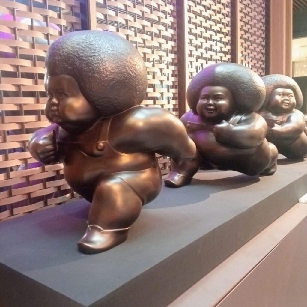 Ayala Kala, Pameran Patung Adi Gunawan Dalam Semangat Baru Ruang Berpameran